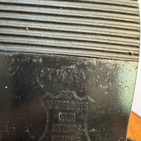 Stuart‎ Weitzman Black Faux Fur Lined Lace Up Leather Ankle Booties 7.5AA… - Picture 7 of 7